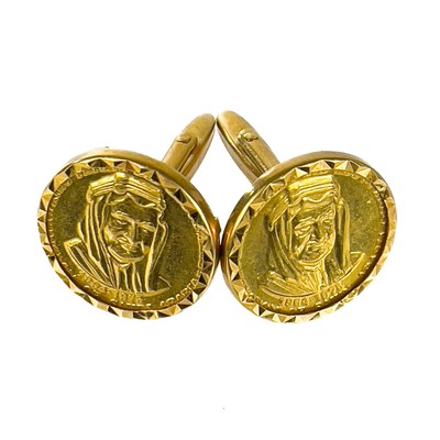 Lot 246 - A pair of 22ct gold Saudi Arabia King Faisal commemorative medals set into 18ct cuff links.