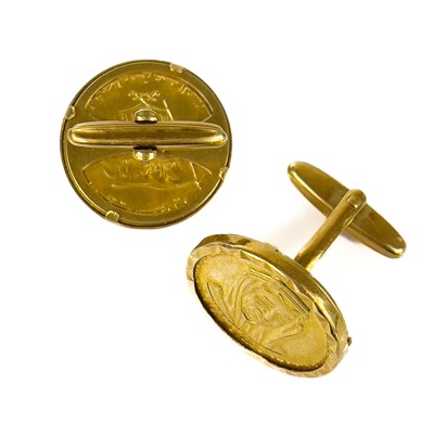 Lot 246 - A pair of 22ct gold Saudi Arabia King Faisal commemorative medals set into 18ct cuff links.