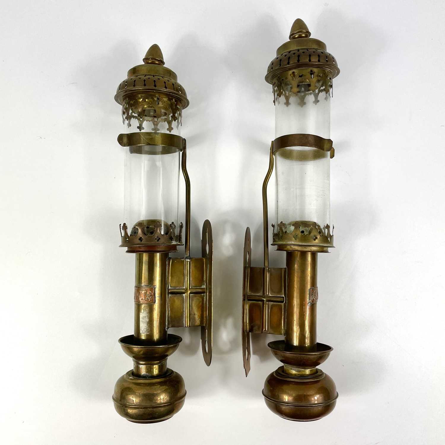 Lot 670 - Transport - GWR Railway Carriage Candle Lamps