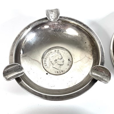 Lot 164 - Three Colombian 0.900 silver ashtrays.