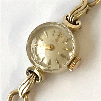 Lot 2686 - An Omega 9ct ladies wristwatch..