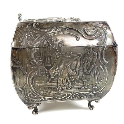 Lot 75 - An early 20th century silver hinge lidded box by Berthold Muller.
