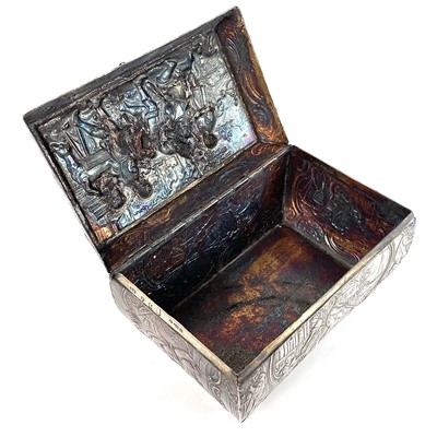 Lot 75 - An early 20th century silver hinge lidded box by Berthold Muller.