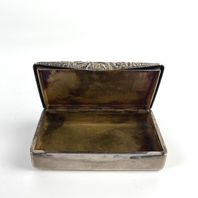 Lot 63 - A modern silver George III style snuff or tobacco box by Mappin & Webb.