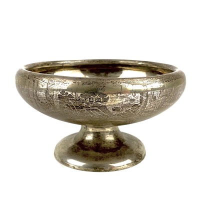 Lot 91 - A George V silver pedestal bowl by William Henry Sparrow.