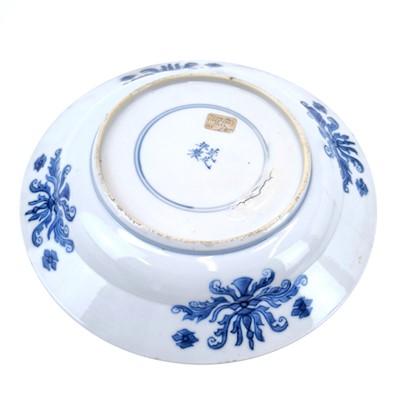 Lot 59 - A Chinese porcelain blue and white porcelain dish, Kangxi period.