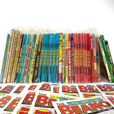 Lot 763 - Beano, Beano/Dandy, Dennis the Menace Annuals, Comics etc.