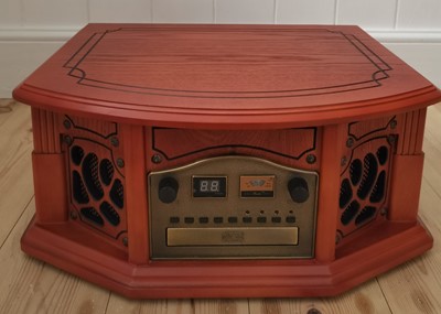 Lot 371 - A retro style music centre.