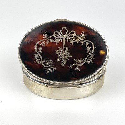 Lot 276 - An Edwardian silver oval pique trinket box by Levi & Soloman.