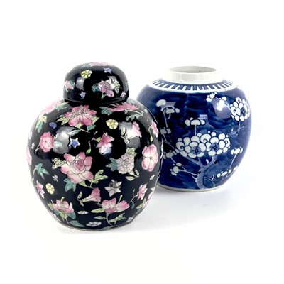 Lot 191 - A Chinese blue and white porcelain prunus pattern ginger jar, circa 1900.