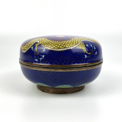 Lot 87 - A Chinese cloisonne footed bowl and cover, 19th century.