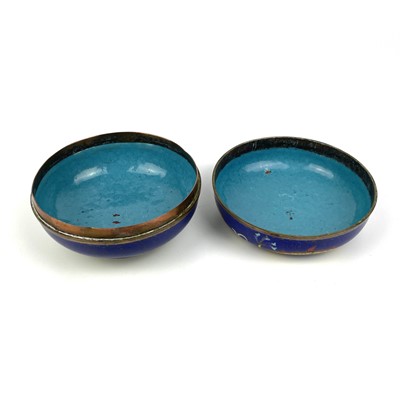 Lot 87 - A Chinese cloisonne footed bowl and cover, 19th century.