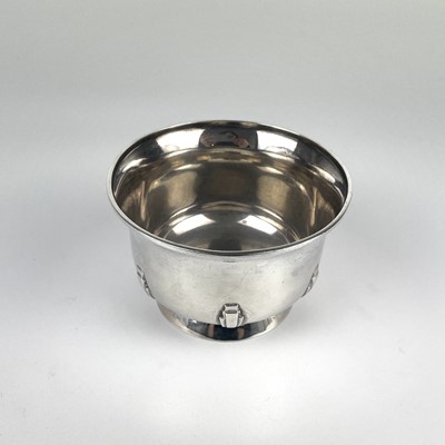 Lot 269 - A George V Art Deco silver sugar bowl retailed by Lloyd Payne & Amiel Manchester.
