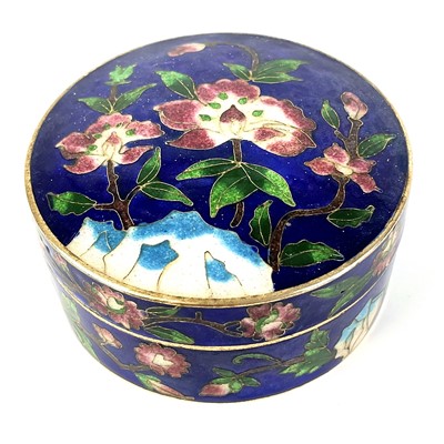 Lot 126 - A Chinese cloisonne circular box and cover, 20th century.