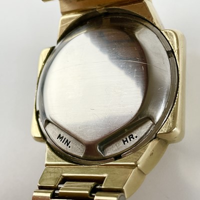 Lot 512 - An Omega 'Time Computer' gentleman's digital quartz gold plated bracelet wristwatch.
