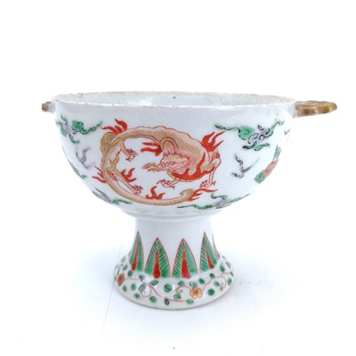 Lot 156 - A Chinese famille verte porcelain footed bowl, 19th century.