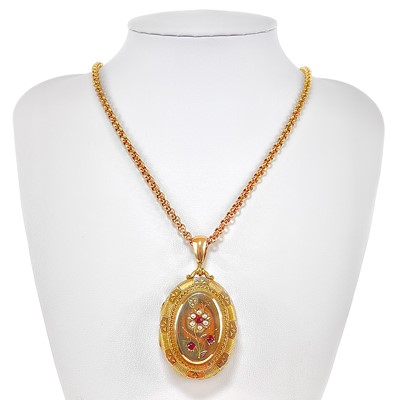 Lot 43 - A 9ct belcher link necklace with Victorian yellow metal pendant locket.