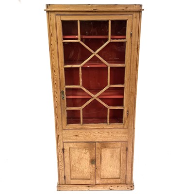 Lot 1842 - A Victorian pine display cabinet.