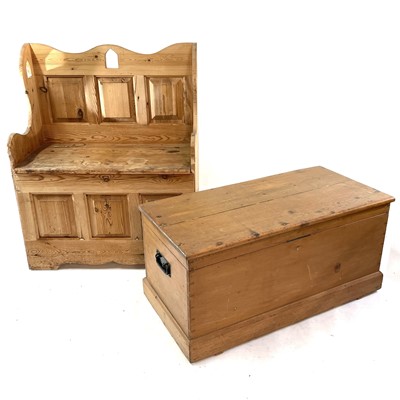 Lot 1847 - A pine settle and a blanket box.