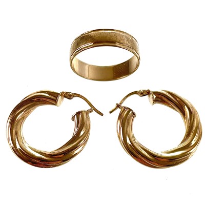 Lot 29 - A 9ct band ring and a pair of 9ct hollow hoop earrings.