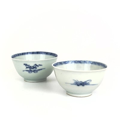 Lot 96 - Six Chinese blue and white porcelain Nanking Cargo tea bowls and saucers, 18th century.