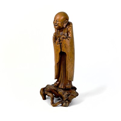 Lot 89 - A fine Chinese rootwood carved figure, Qing Dynasty or earlier.