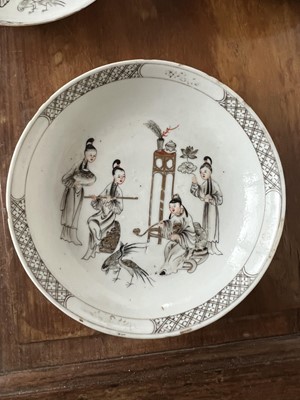 Lot 93 - A fine Chinese export porcelain part tea service, 18th/19th century.