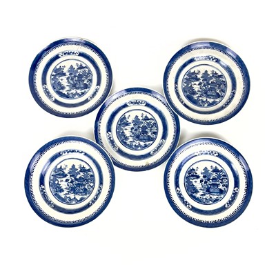 Lot 95 - Two Chinese export porcelain shallow dishes and three matching plates, Qianlong.