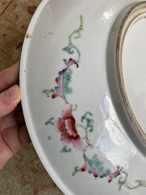 Lot 288 - A Chinese millefleur porcelain charger, Guangxu period.