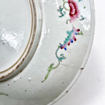 Lot 288 - A Chinese millefleur porcelain charger, Guangxu period.