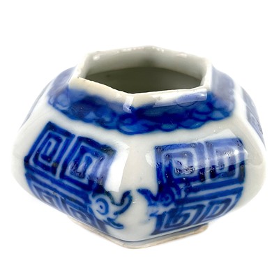 Lot 324 - A Chinese blue and white porcelain hexagonal brushwasher, 18th/19th century.