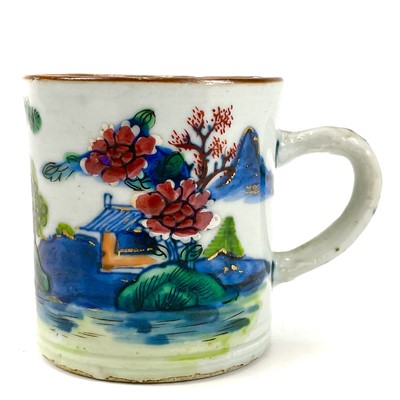 Lot 403 - An 18th century Chinese porcelain Famille verte coffee can.