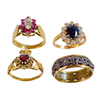 Lot 66 - Three 9ct stone set rings.