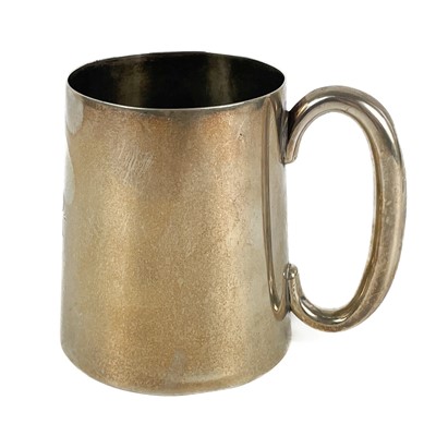 Lot 124 - A Victorian silver mug by Walker & Hall.