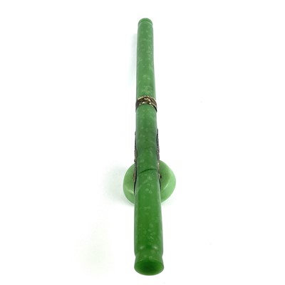 Lot 145 - A Chinese jade opium pipe, mid 20th century