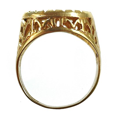 Lot 33 - A 9ct signet ring set with an Isle of Mann 1/20 ounce Angel 22ct coin.