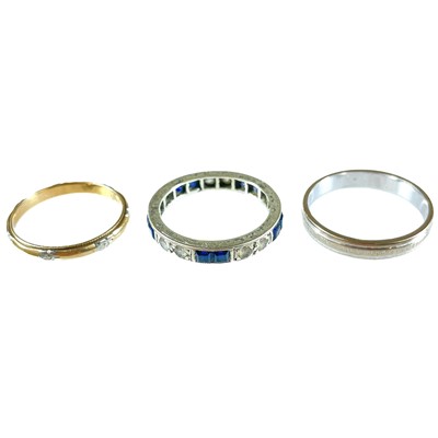 Lot 341 - Three 9ct band rings.