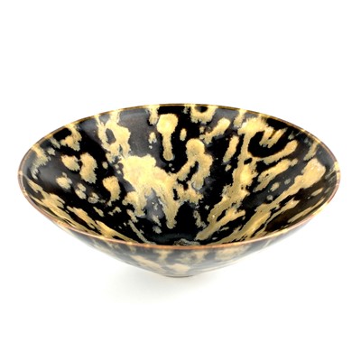 Lot 458 - A Chinese Jizhou kiln pottery bowl.