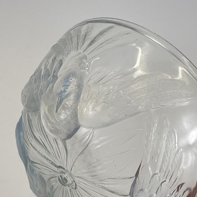 Lot 856 - An Art Deco Jobling pressed opalescent glass bowl decorated with birds.