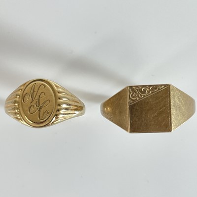 Lot 301 - Two 9ct gold signet rings.