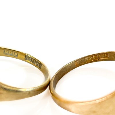 Lot 301 - Two 9ct gold signet rings.