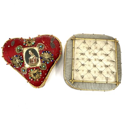 Lot 322 - An early 20th century 'sweetheart' heart-shaped pin cushion.