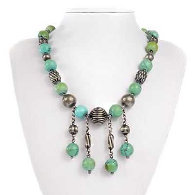 Lot 289 - A Navaho silver and turquoise bead fringe necklace.