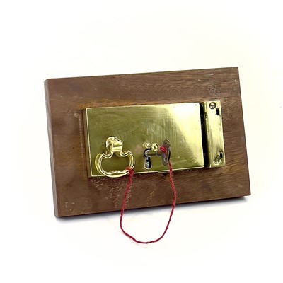 Lot 33 - A Georgian brass door lock.