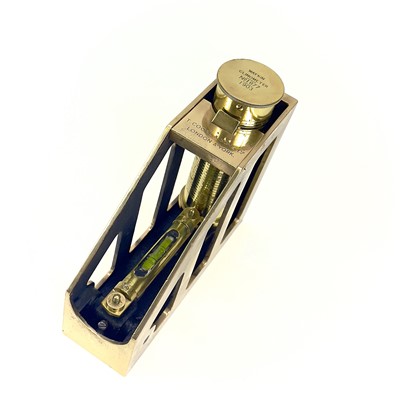 Lot 91 - A Watkin clinometer by T. Cooke & Sons Ltd London & York.