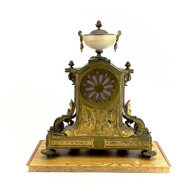 Lot 1718 - A French gilt metal and alabaster eight day mantel clock.