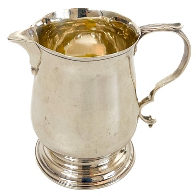 Lot 219 - A George III silver cream jug by Samuel Meriton.