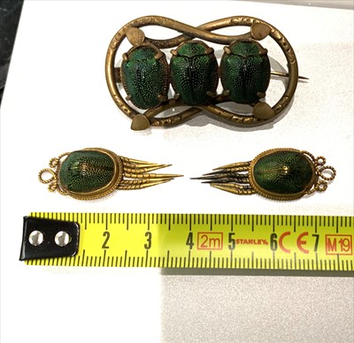 Lot 2486 - A pair of Victorian gold mounted scarab...