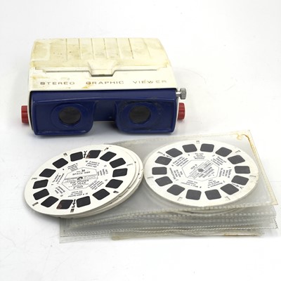 Lot 164 - A 3D View-master viewer together with many View-master reels.