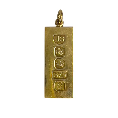 Lot 55 - A 9ct hallmarked gold ingot pendant.